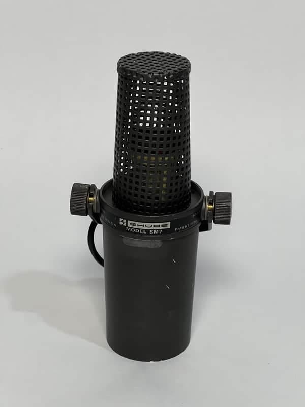 Shure SM7 Cardioid Dynamic Microphone, Vintage 1973-1984, Original Made in USA with Old Logo