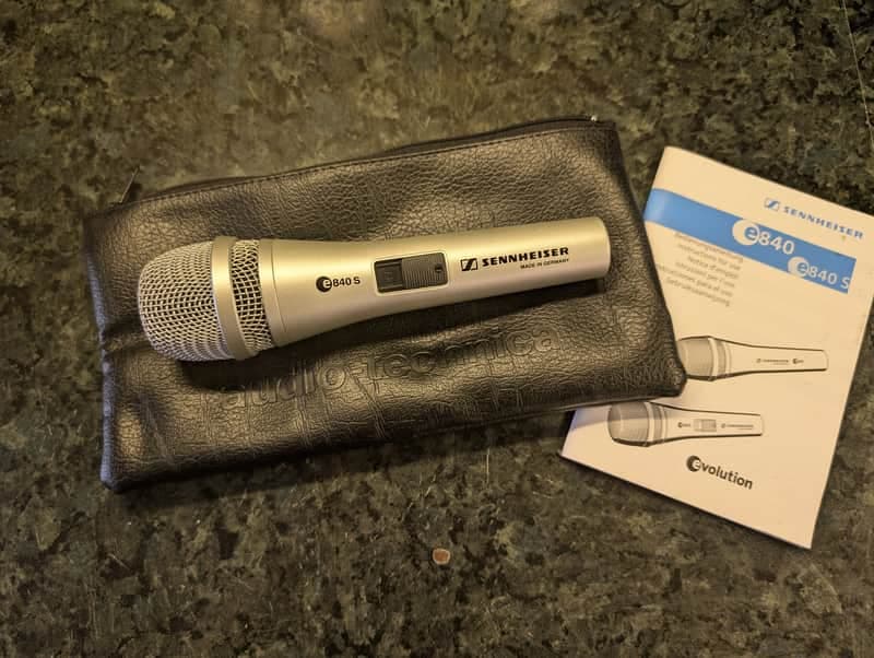 2x Sennheiser e840s Handheld Cardioid Dynamic Microphone 2000s - Silver