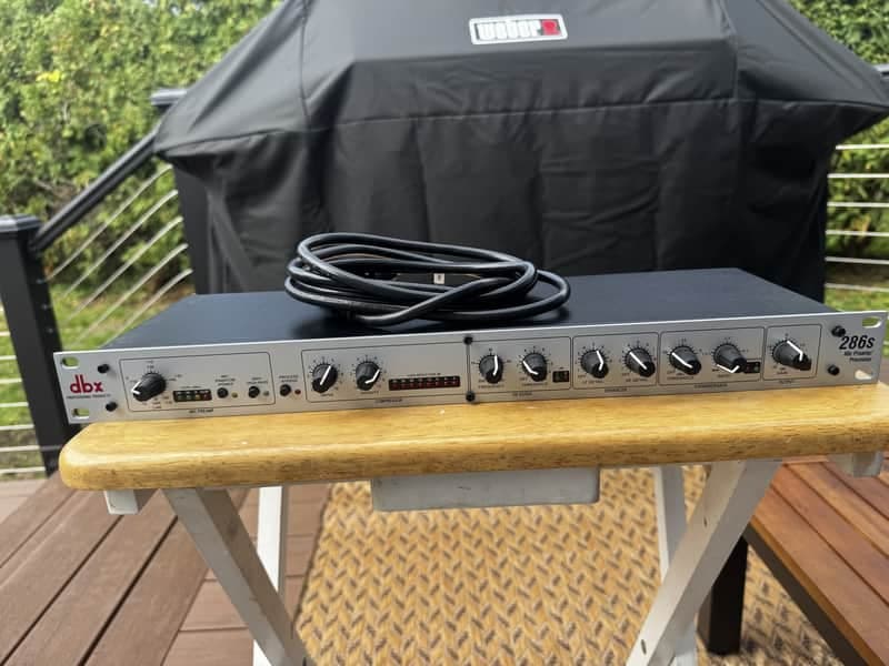 dbx 286s Microphone Preamp / Channel Strip - Silver