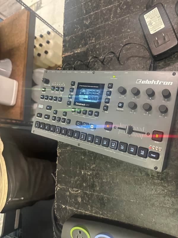 Elektron Octatrack MkII Dynamic 8-Track Performance Sampler 2017 - 2021 - Black