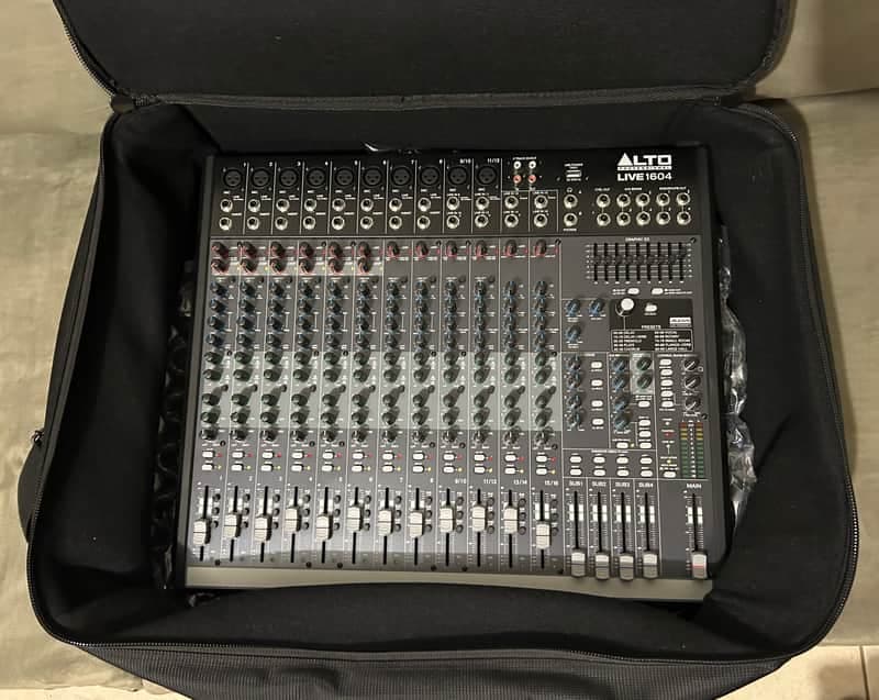 ALTO Professional Live 1604 Mixer & GATOR G-Mixerbag