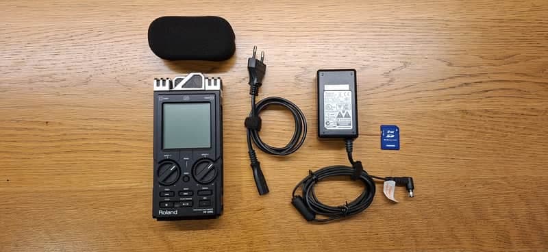 Roland R-26 Portable Recorder 6 channels