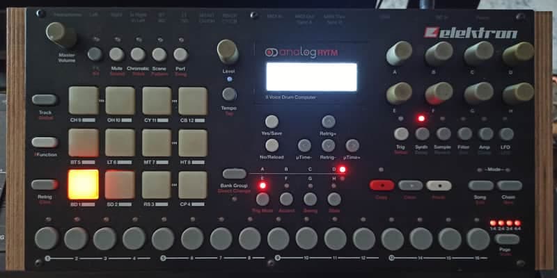 Elektron Analog Rytm mkI boxed + wood wing (calibrated - last OS)