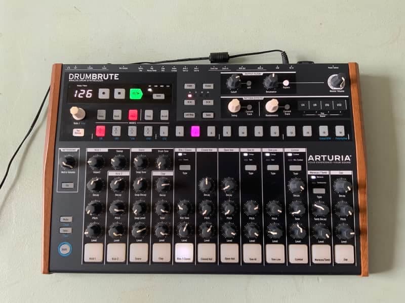 Arturia DrumBrute Analogue Drum Machine – Excellent Condition