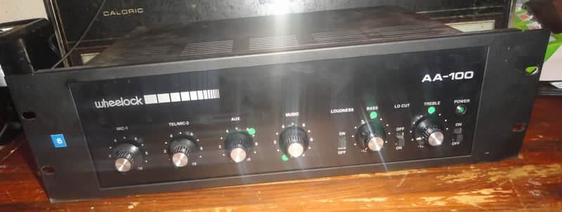 WHEELOCK WHEELOCK AA-100 COMMERCIAL PAGING AMPLIFIER