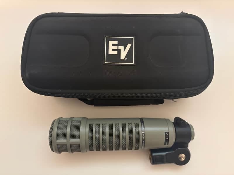 Electro-Voice RE20 Dynamic Microphone 1968 - Present - Gray