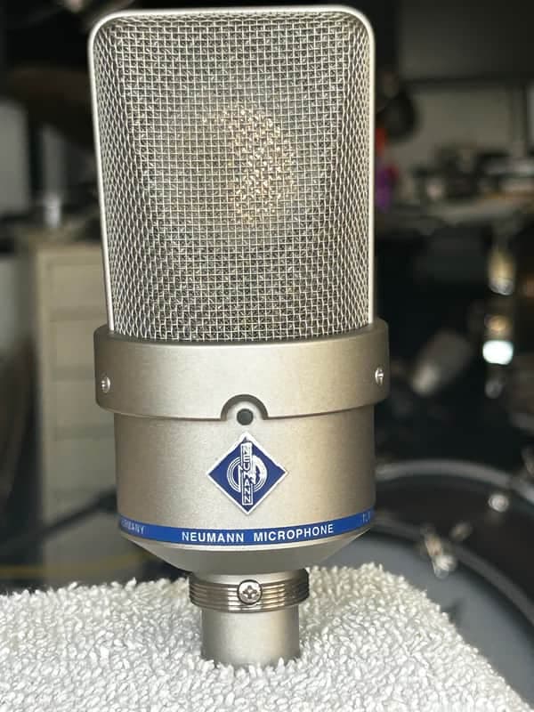 Neumann TLM 103 D digital Microphone Mint w Accessories