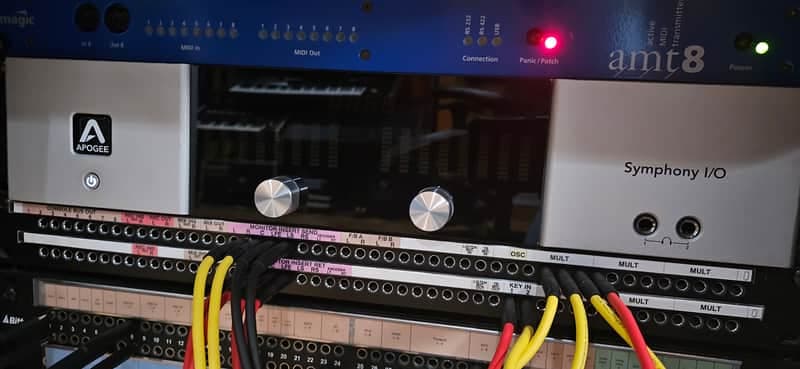 Apogee Symphony I/O mkI - 32/32 in/out w/ PCIe card
