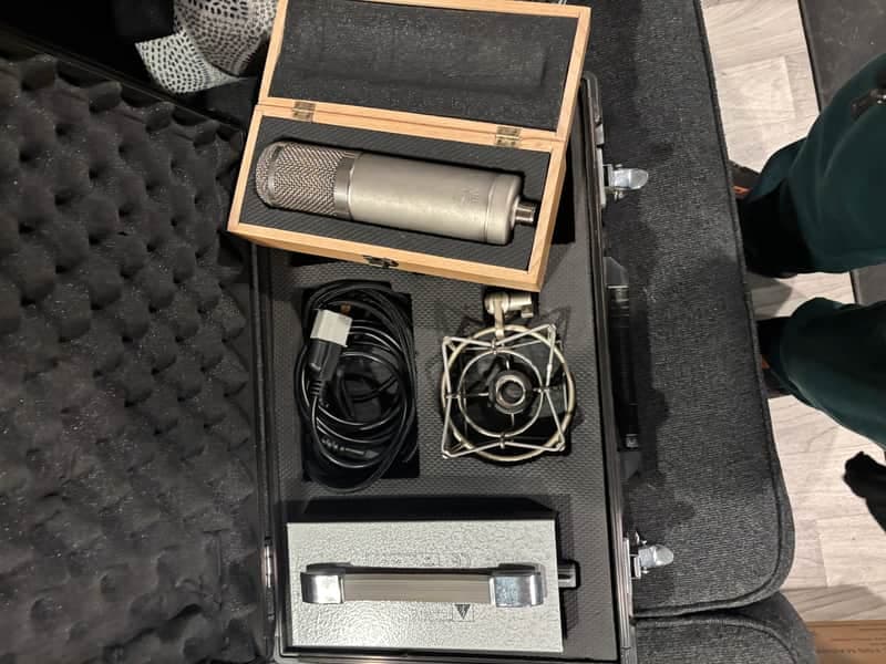 Peluso Microphones 2247 LE