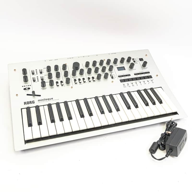 Korg Minilogue 4-Voice Analog Synthesizer Keyboard with Power Supply