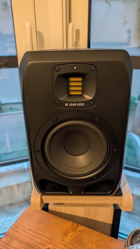 ADAM Audio S2V Premium 2-Way Active Nearfield Studio Monitor (Pair) Like New