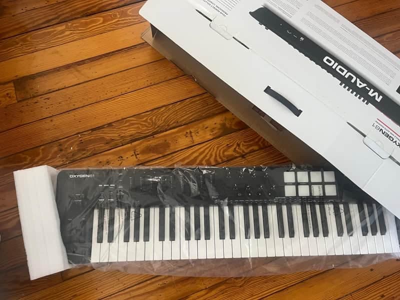 M-Audio Oxygen 61 MKV MIDI Keyboard Controller