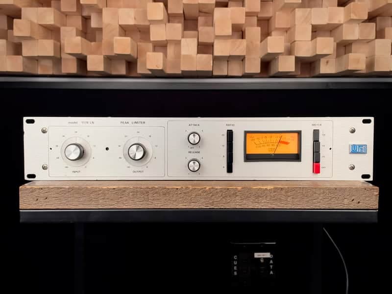 Vintage Urei 1176LN Rev H Limiting Amplifier. Universal Audio 1176 compressor. Just serviced