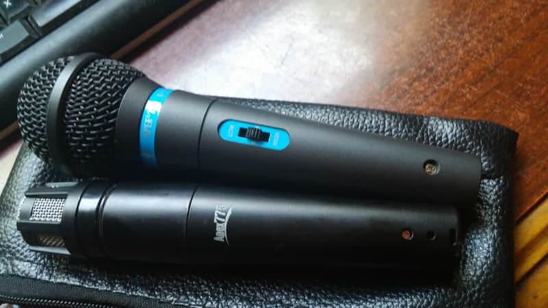 2 MINT YORKVILLE SOUND MICROPHONES / Apex 775 / Dynamic Hyper-Cardioid MIC / 750 MULTI IMPEDANCE MIC / LIKE NEW