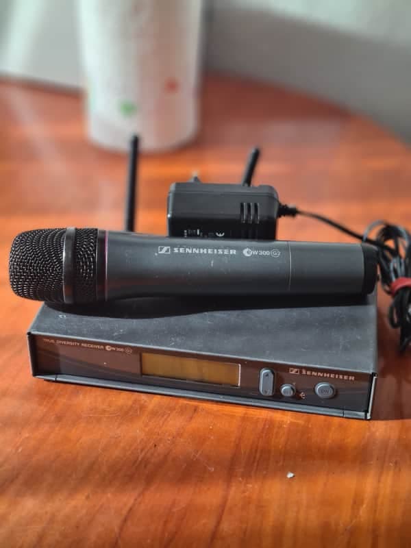 Sennheiser Sennheiser EM 300 G2 + SKM 300 G2 | Professional Wireless System
