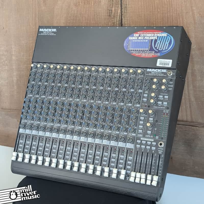 Mackie 1604-VLZ PRO Mixer - Used