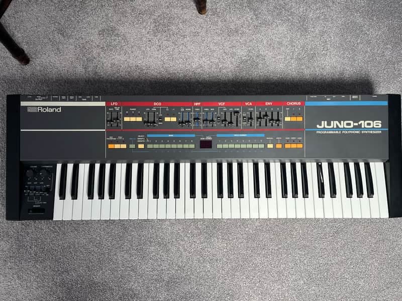 Roland Juno-106 61-Key Programmable Polyphonic Synthesizer 1984 - 1985 - Black