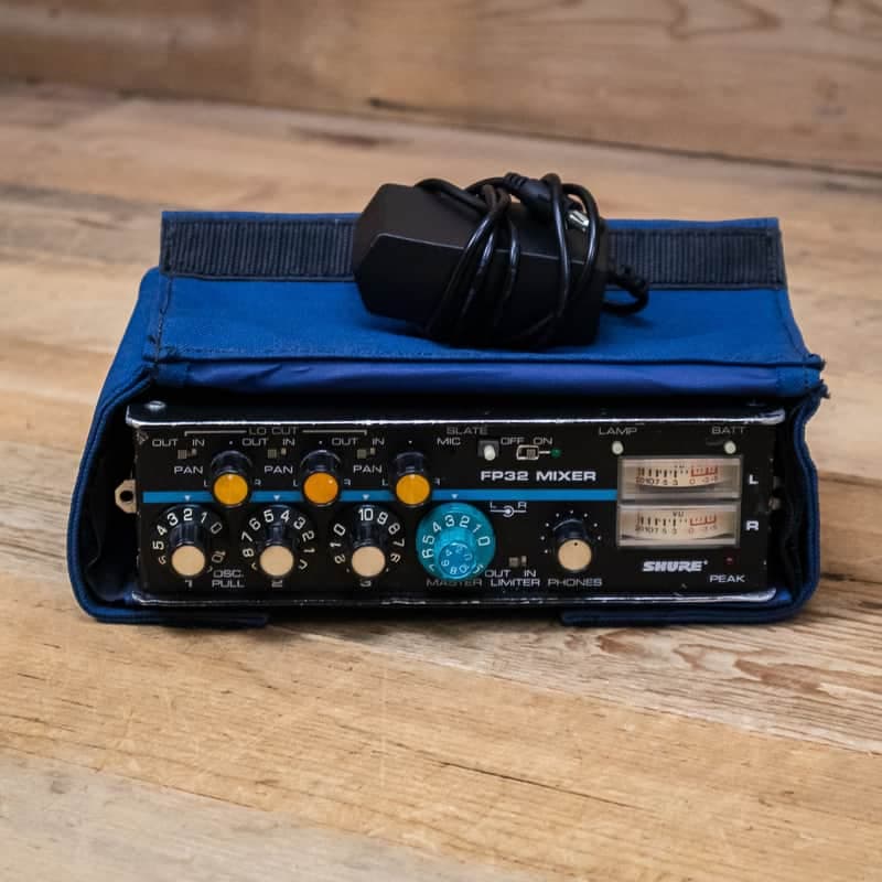 Shure FP32 (FP-32) 3-input 2-Output Portable Stereo Mixer U284671