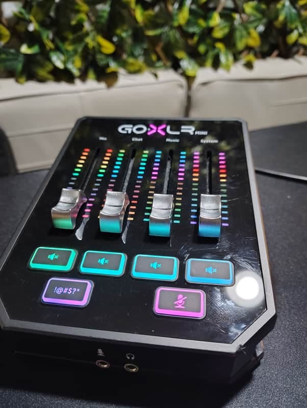 TC Helicon Go XLR GoXLR MINI Online Broadcast Mixer/USB Interface