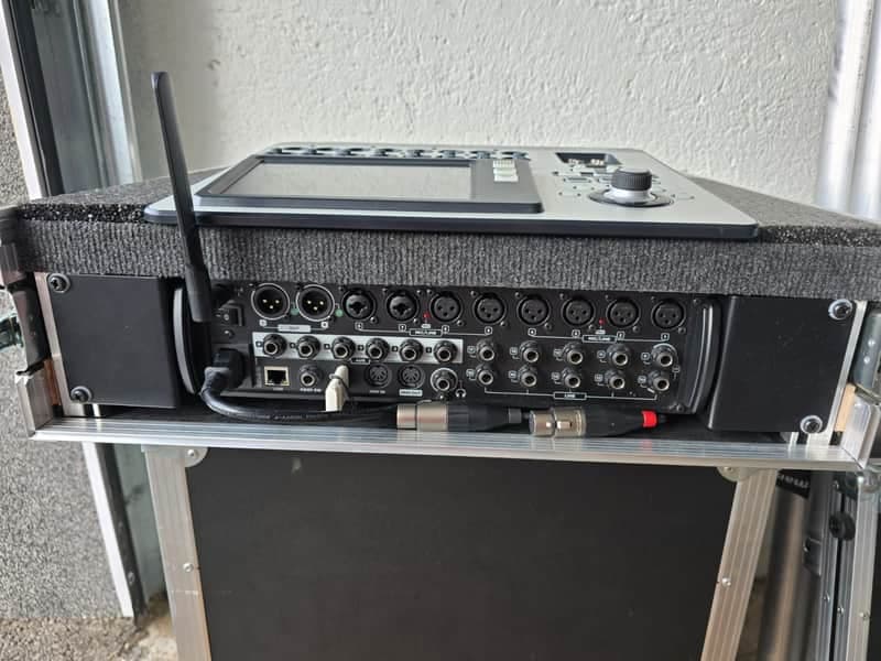RCF M18 Digital Mixer with Integrated Effects 2010s - Black