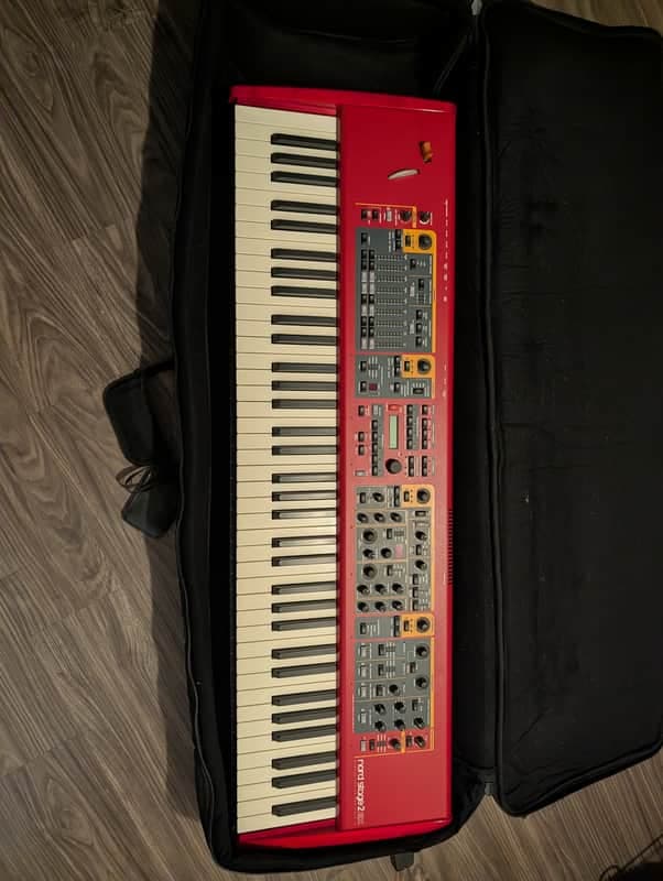 Nord Stage 2 EX HP76 Hammer Action Portable 76-Key Digital Piano 2015 - 2016 - Red