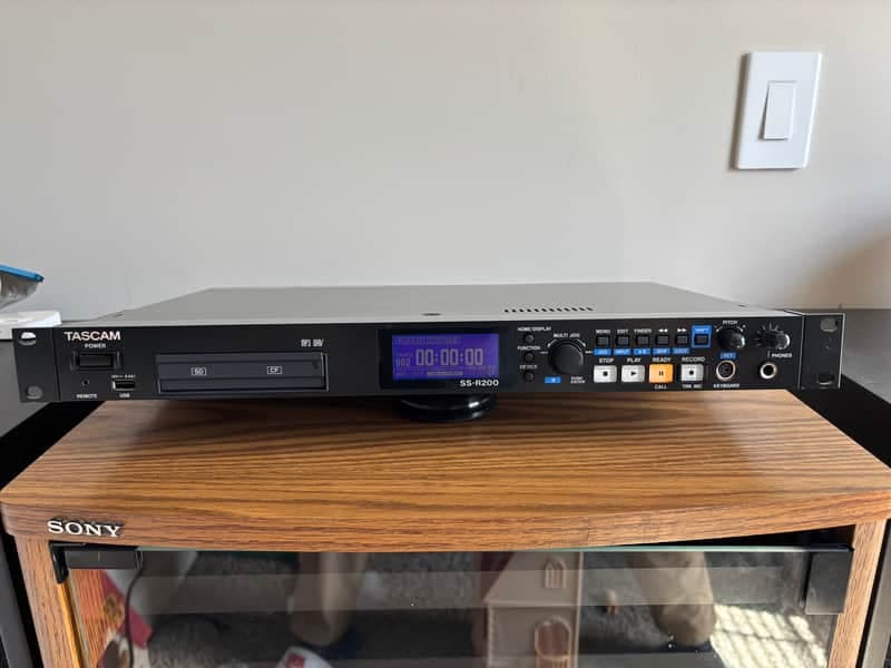TASCAM SS-R200 Professional Solid State Recorder