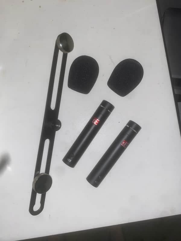 sE Electronics sE8 Small Diaphragm Cardioid Condenser Microphone Matched Stereo Pair 2018 - Present - Black