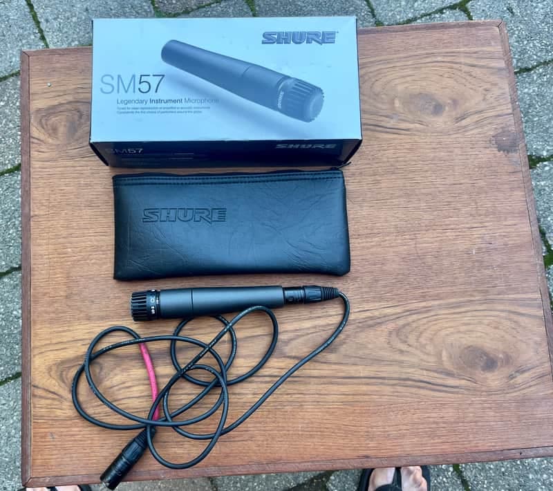 Shure SM57 Cardioid Dynamic Microphone 1984 - Present - Black