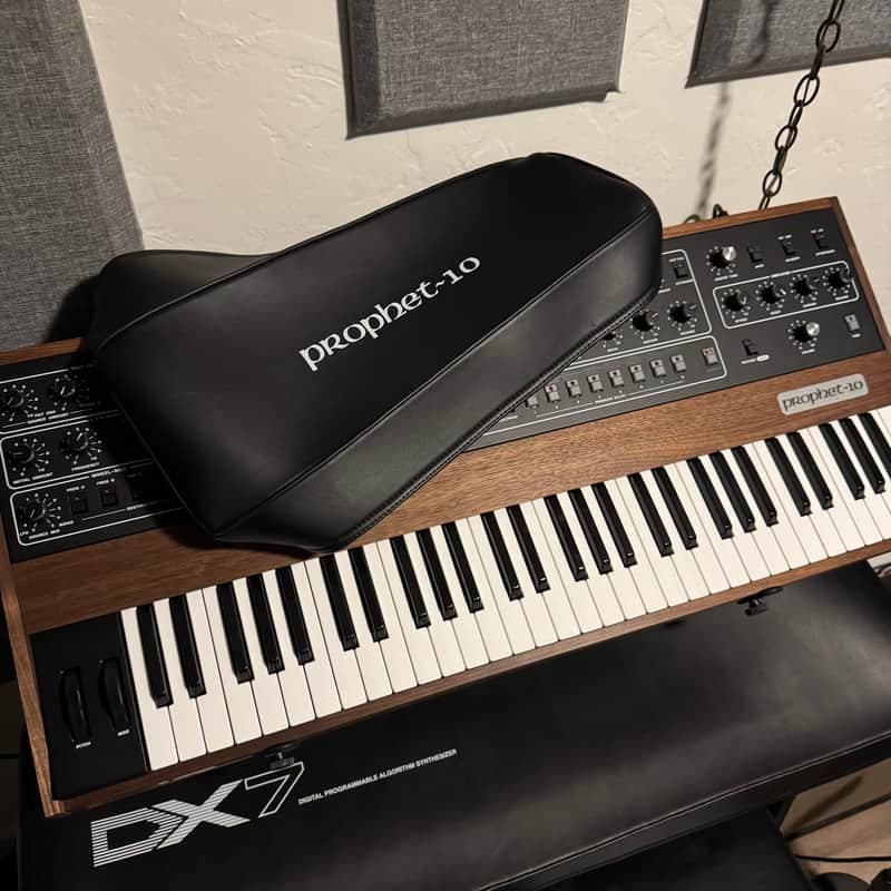 Stardust cover Prophet 10 Desktop - Black