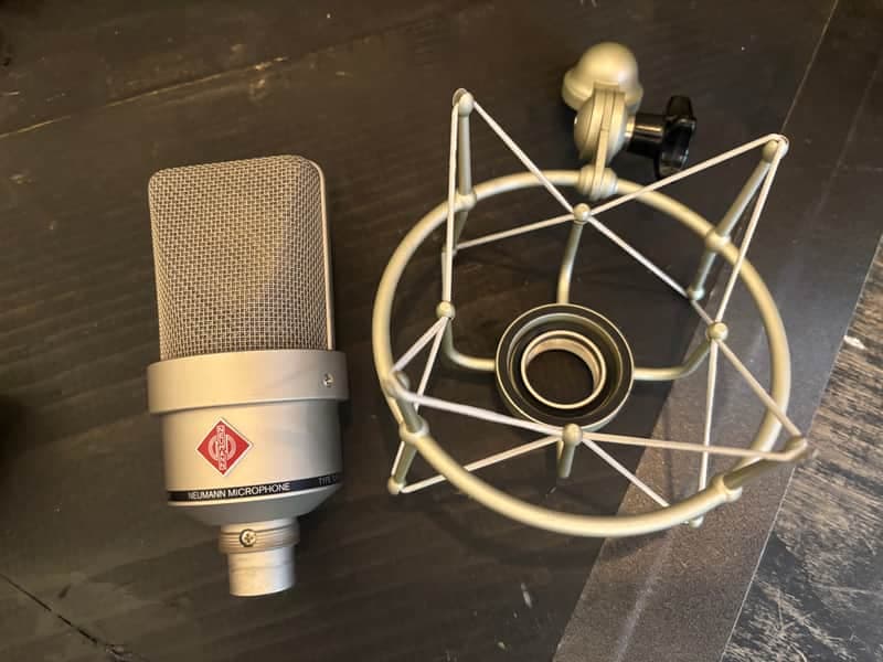 Neumann TLM 103 Set with EA1 Shockmount