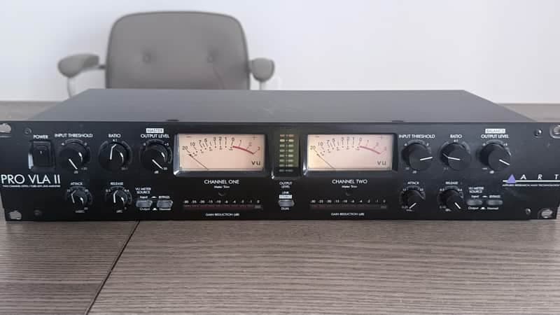 ART Pro VLA II Stereo Optical Tube Compressor