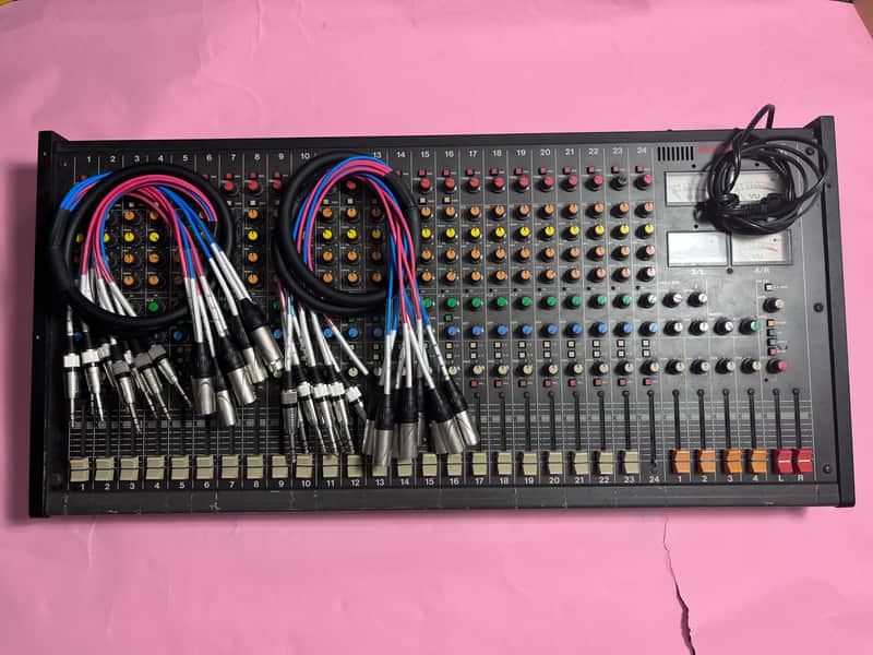 TASCAM M224 1980s - Black