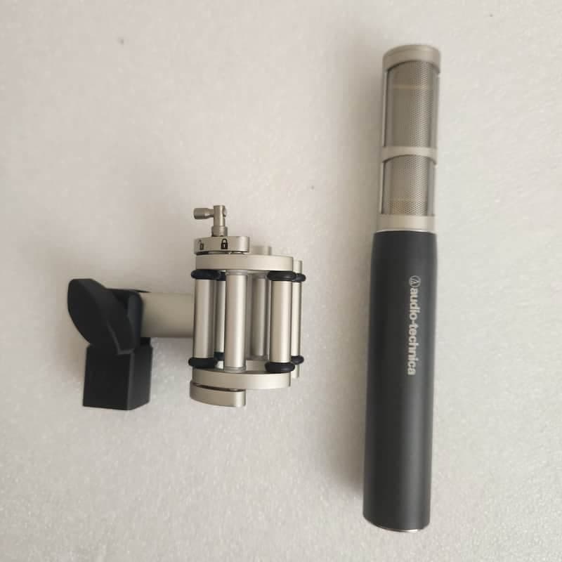 Audio-Technica AT5045 Large-diaphragm Condenser Microphone + shockmount case