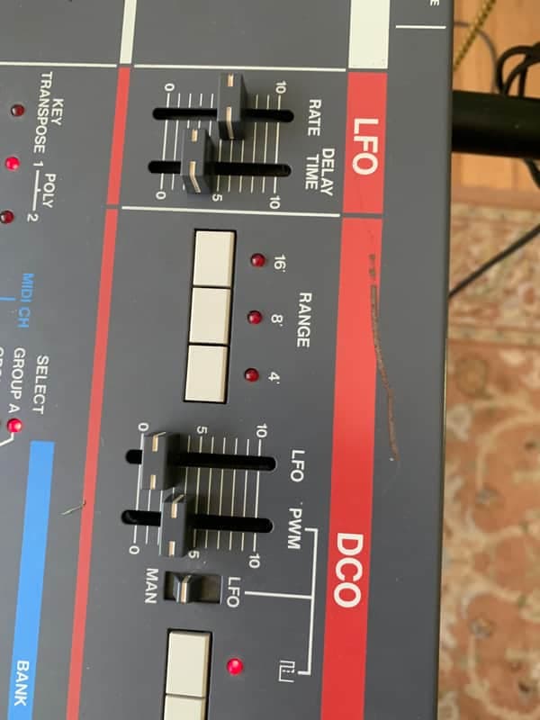 Roland Juno-106 61-Key Programmable Polyphonic Synthesizer 1984 - 1985 - Black