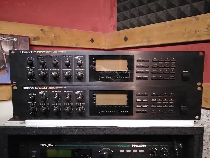 Roland E-660 Digital Parametric Equalizer (price for two)