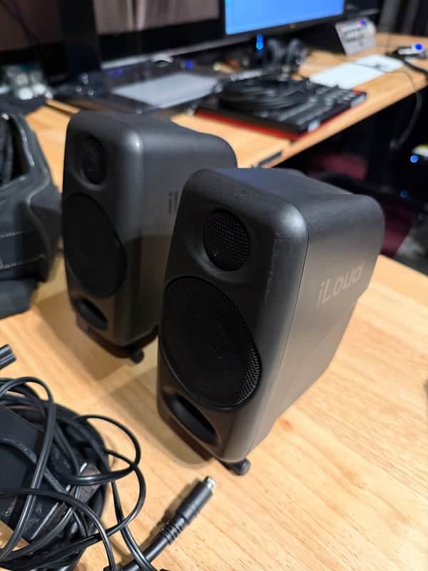 IK Multimedia iLoud Micro Wireless Bluetooth Studio Monitors (Pair) 2016 - Present - Black