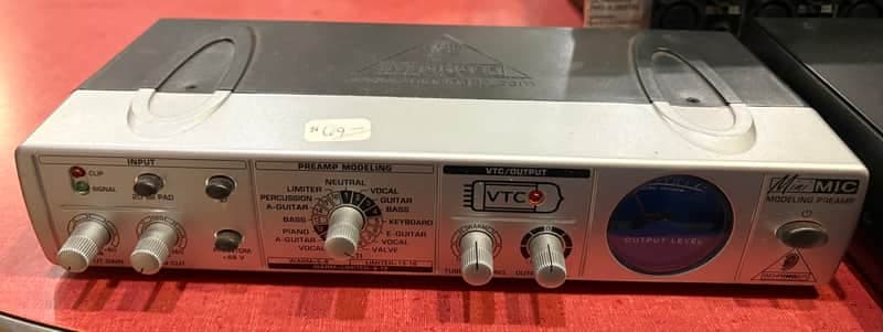 Behringer MIC800 Mini Mic Modeling Preamp 2000s - Silver