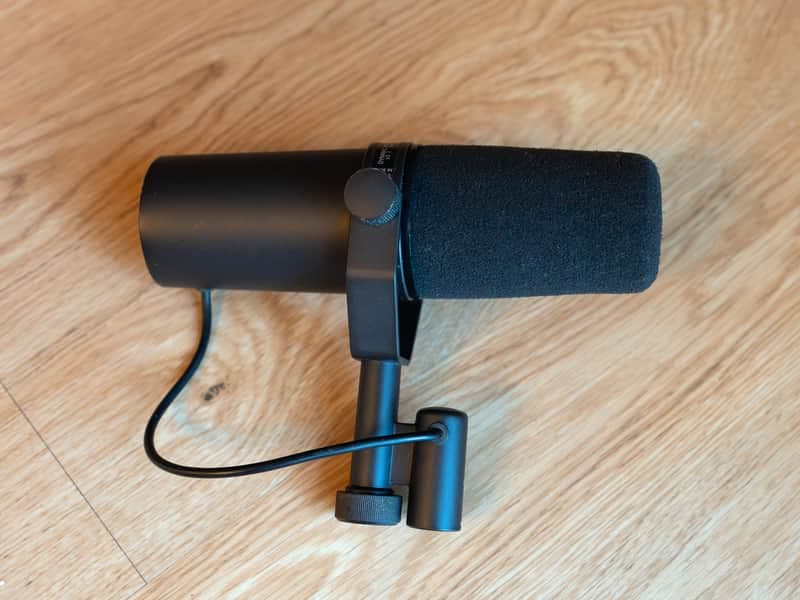 Shure SM7B Cardioid Dynamic Microphone