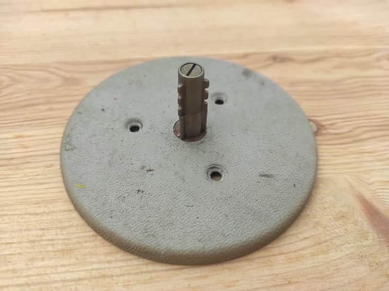 Revox G36 tape reel machine reel table lock #2