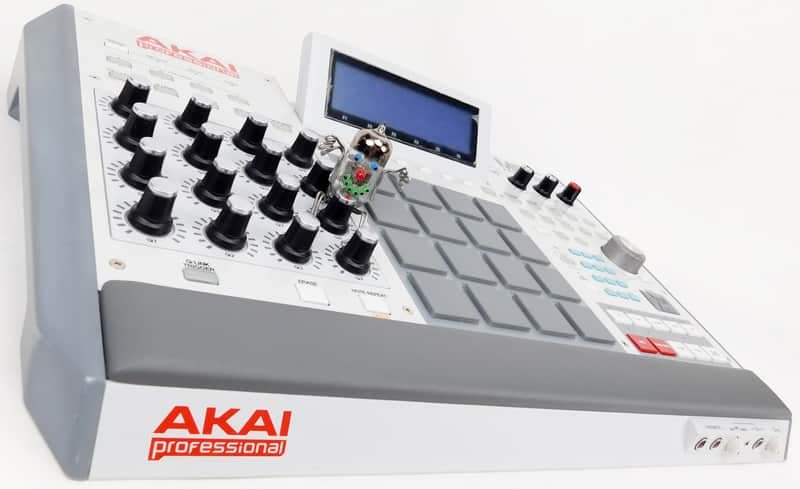 Akai MPC Renaissance Sampler Synthesizer + Sehr Gut +OVP + 1.5Jahre Garantie