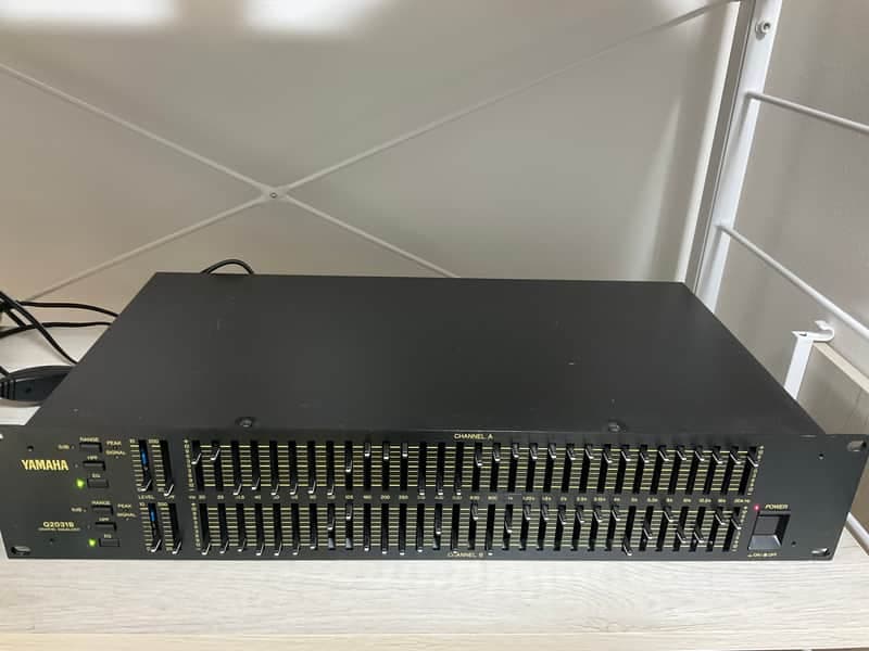 Yamaha Q2031B Dual-Channel Graphic Equalizer 2010s - Black
