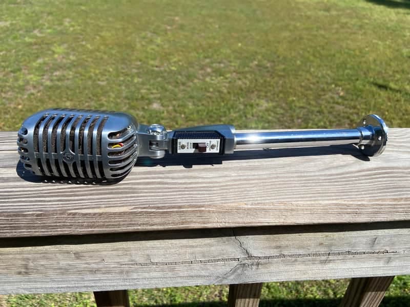 Shure 55SW dynamic microphone Elvis style