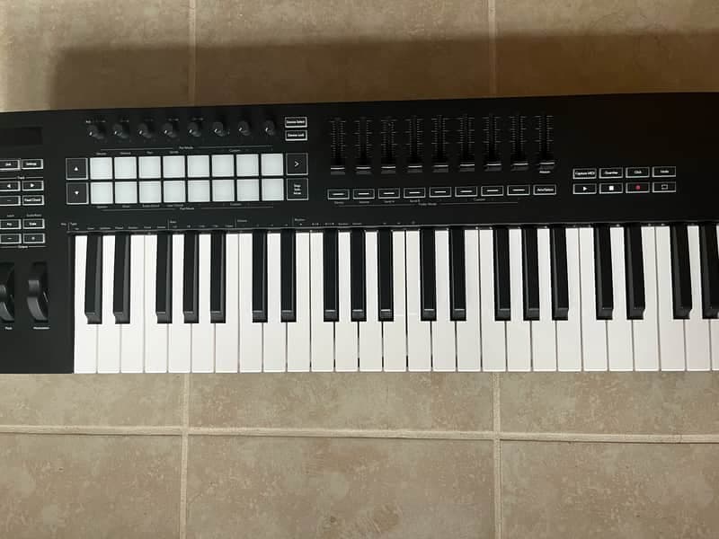 Novation Launchkey 49 MKIII MIDI Keyboard Controller 2020 - Present - Black