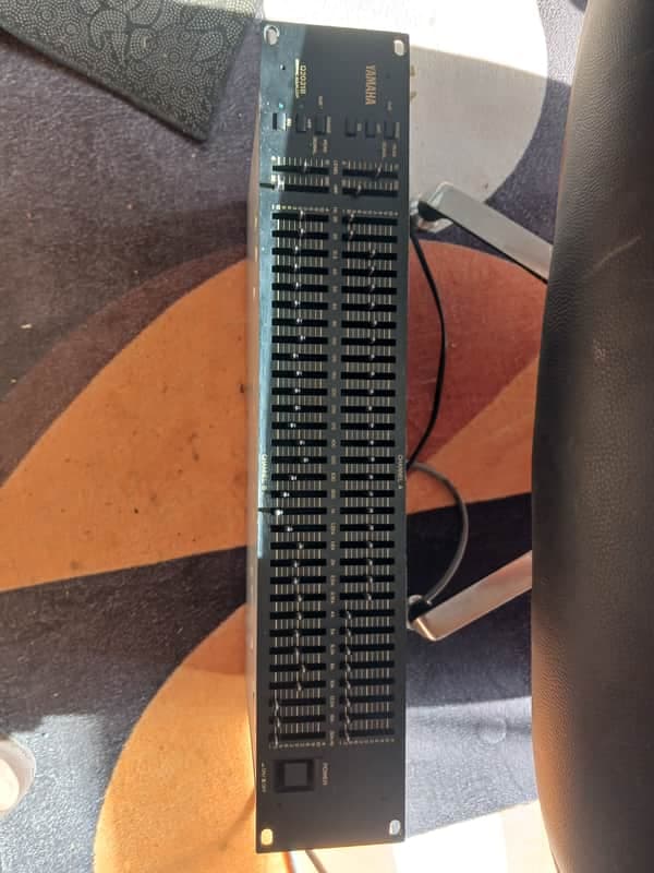 Yamaha Q2031B Dual-Channel Graphic Equalizer 2010s - Black