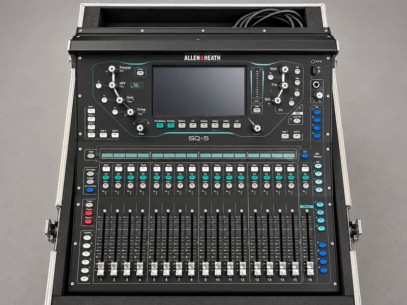 Allen & Heath SQ 5 Allen & Heath SQ-5 inkl. Case + DEEP Tube, Hypabass & De-Esser 2025