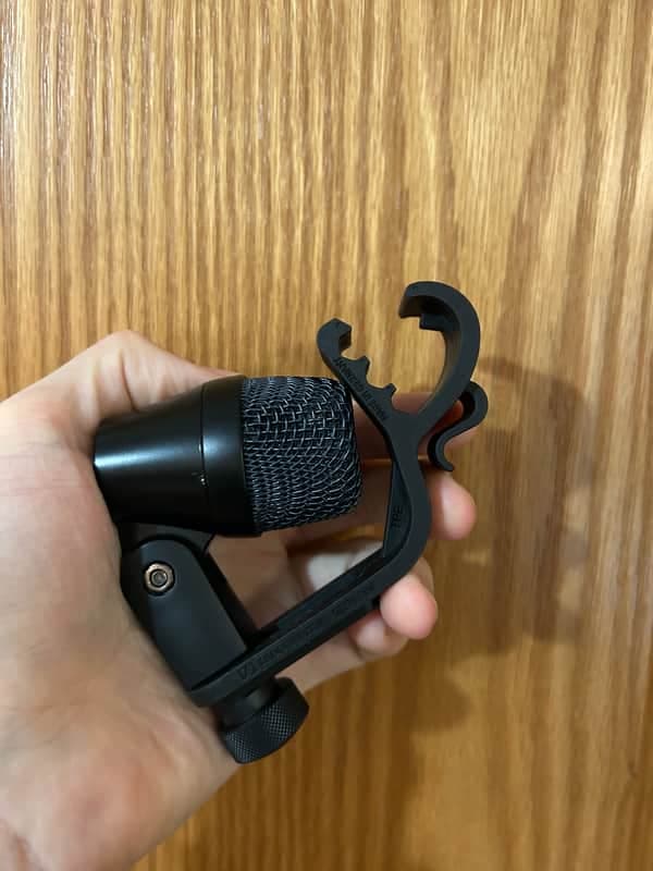 Sennheiser e904 Cardioid Dynamic Drum Microphone with Rim Clip 2004 - Present Black