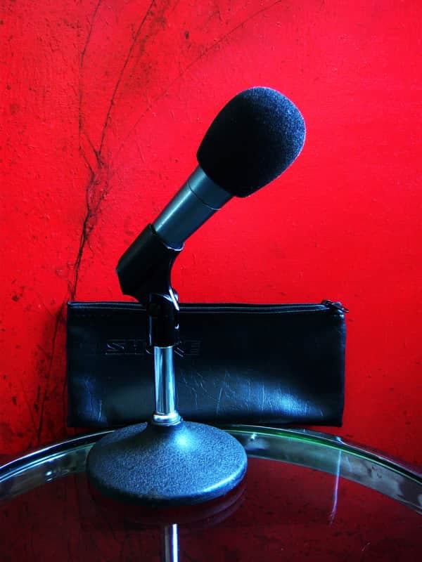 Vintage 1980's Shure BETA 57 Supercardioid Dynamic Microphone Low Z w accessories SM57 Guns & Roses