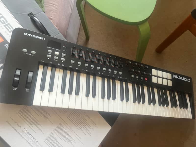 M-Audio Oxygen 61 MKIV MIDI Controller Keyboard 2016 - 2020 - Black