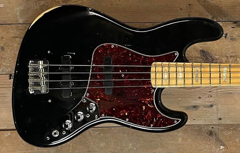 Fender Jazz Bass 3-Bolt with Maple Fretboard 1974 - 1983 - Black