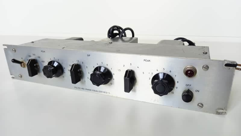 Vintage Pultec MEQ-5 Mid-Range Equalizer